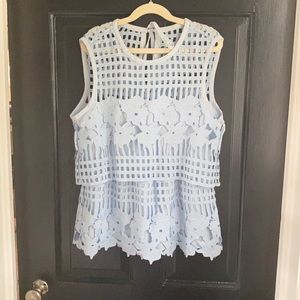 Saylor light blue top size XS